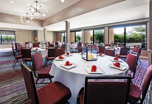Holiday Inn Tyler - Conference Center an IHG Hotel - image 4