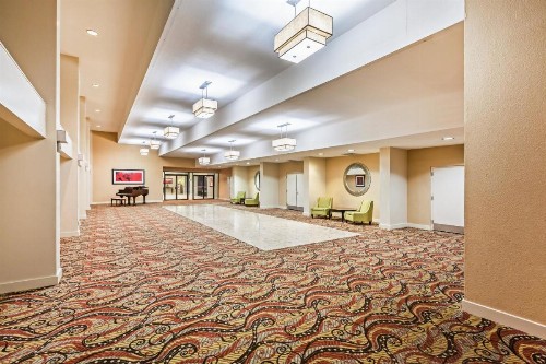 Holiday Inn Tyler - Conference Center an IHG Hotel - image 40
