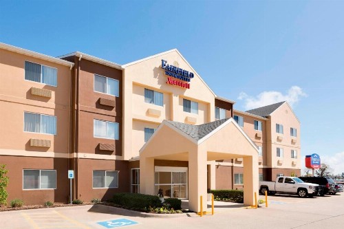 Fairfield Inn & Suites Tyler - image 1