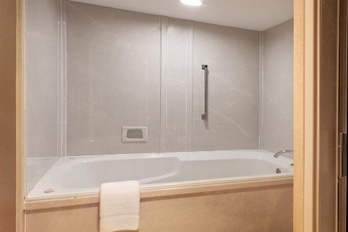 Days Inn & Suites by Wyndham Tyler - image 39
