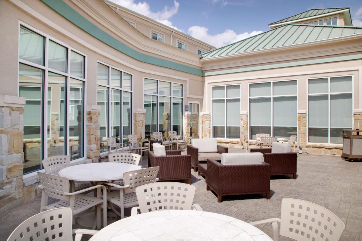 Hilton Garden Inn Tyler - image 2