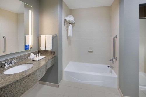 Hilton Garden Inn Tyler - image 29