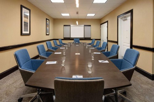 Hilton Garden Inn Tyler - image 49