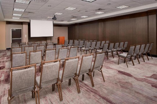 Courtyard by Marriott Tyler - image 26