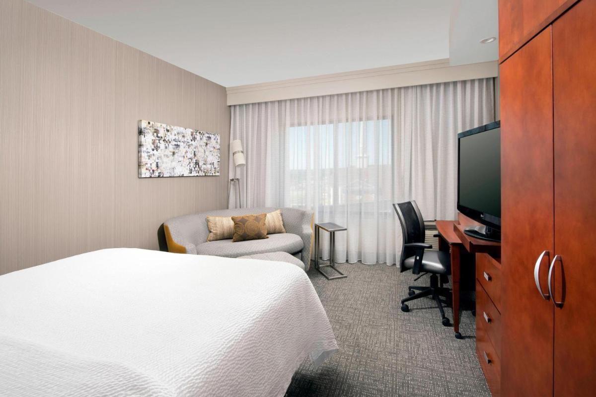 Courtyard by Marriott Tyler - image 5