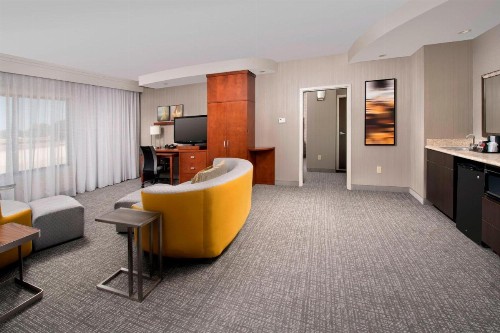 Courtyard by Marriott Tyler - image 8