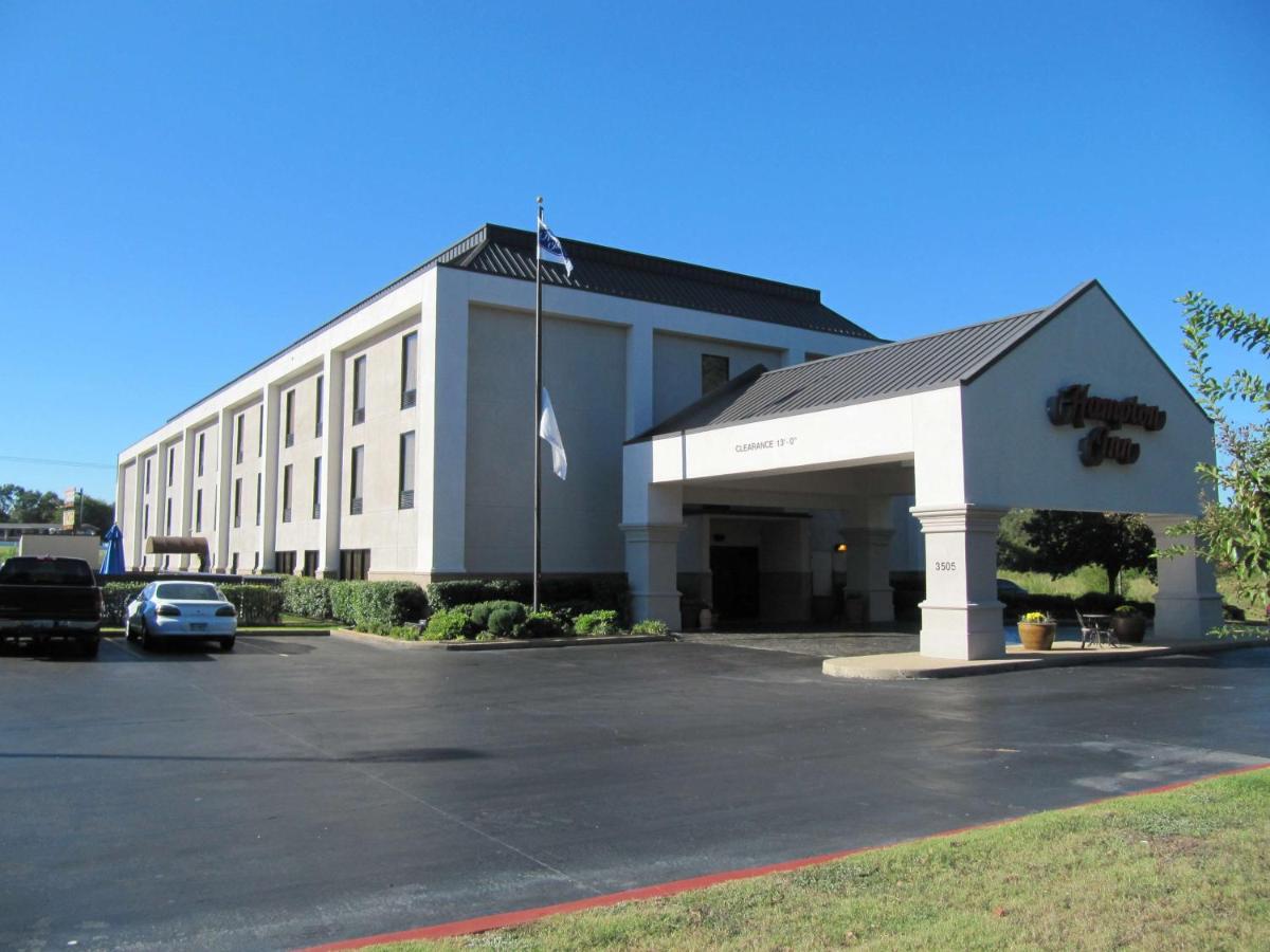 Hampton Inn Lindale/Tyler - image 2