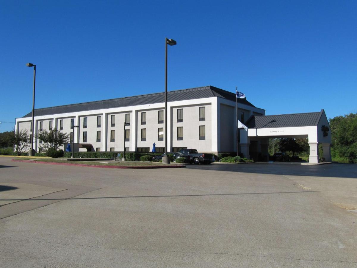 Hampton Inn Lindale/Tyler - image 4