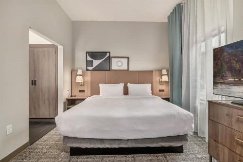 Staybridge Suites Tyler University Area an IHG Hotel - image 45