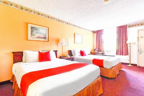 OYO Hotel Tyler Lindale - image 13