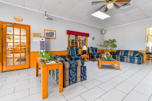 OYO Hotel Tyler Lindale - image 15