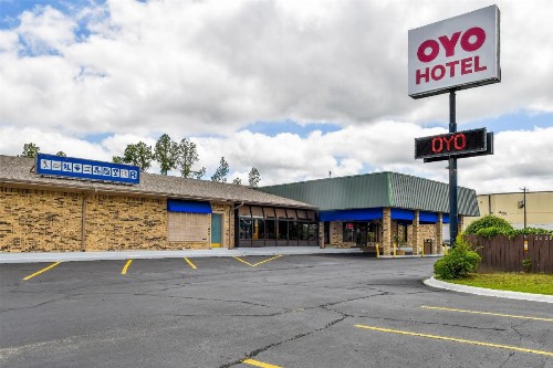 OYO Hotel Tyler Lindale - image 16