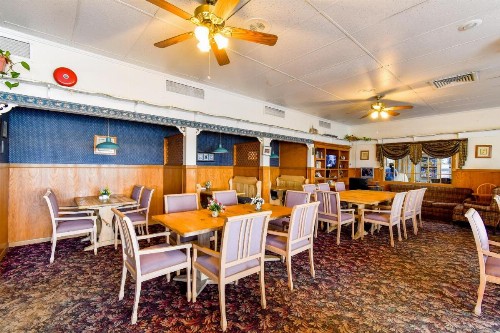 OYO Hotel Tyler Lindale - image 26