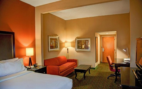 Holiday Inn Express Tyler South an IHG Hotel - image 15