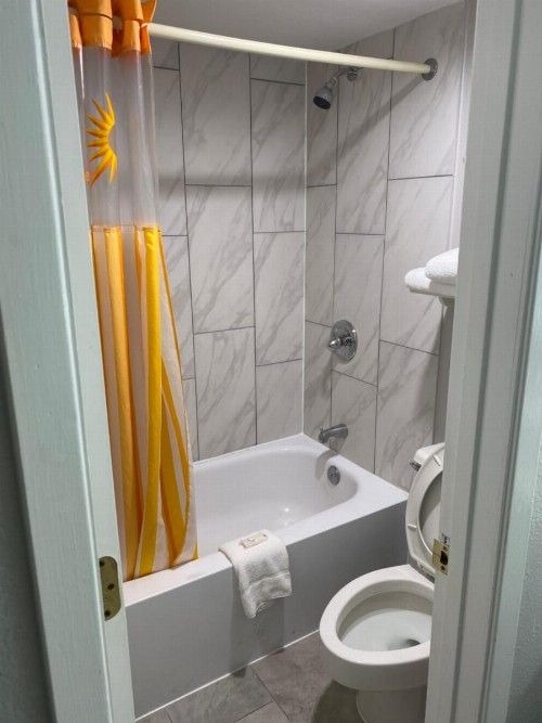 La Quinta Inn by Wyndham Tyler - image 19