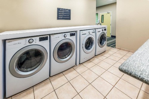 Candlewood Suites Tyler an IHG Hotel - image 10