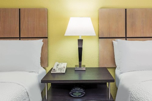 Candlewood Suites Tyler an IHG Hotel - image 13