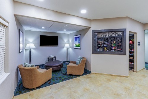 Candlewood Suites Tyler an IHG Hotel - image 15