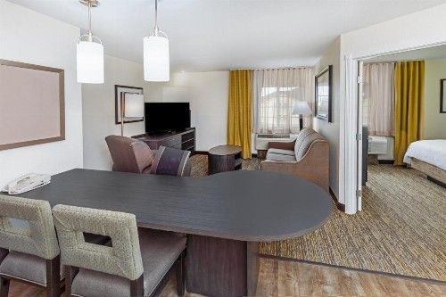 Candlewood Suites Tyler an IHG Hotel - image 17