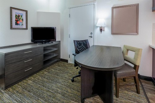 Candlewood Suites Tyler an IHG Hotel - image 21