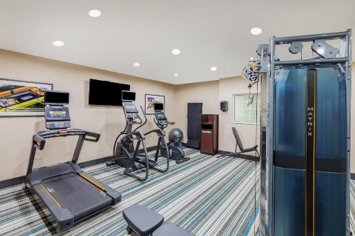 Candlewood Suites Tyler an IHG Hotel - image 9
