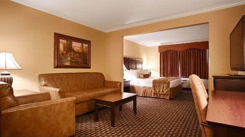 Best Western Plus Southpark Inn & Suites - image 16