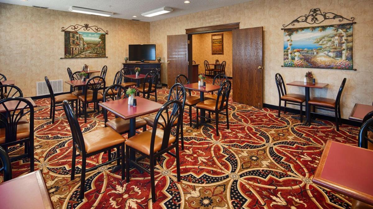 Best Western Plus Southpark Inn & Suites - image 2