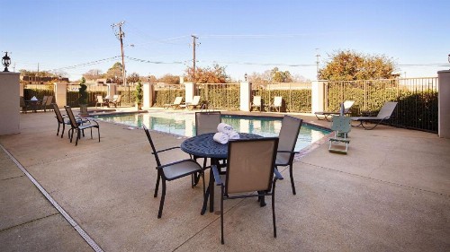 Best Western Plus Southpark Inn & Suites - image 5