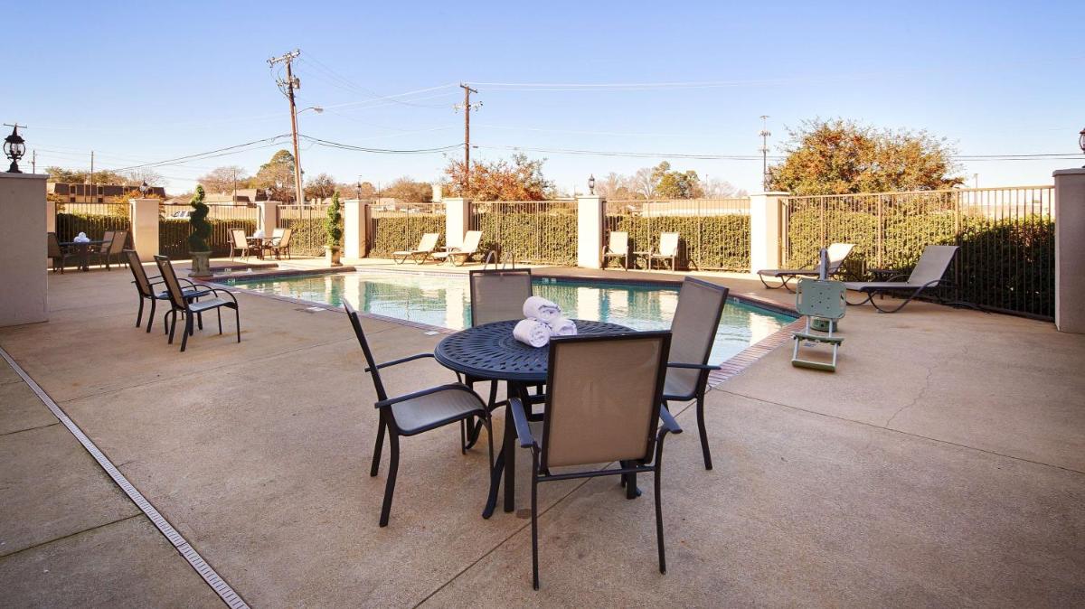 Best Western Plus Southpark Inn & Suites - image 5