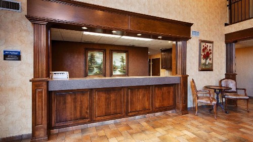 Best Western Plus Southpark Inn & Suites - image 8