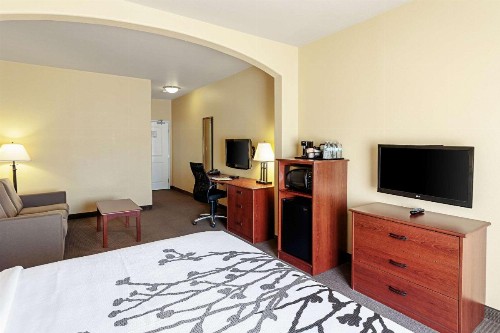 Sleep Inn & Suites Tyler - image 18