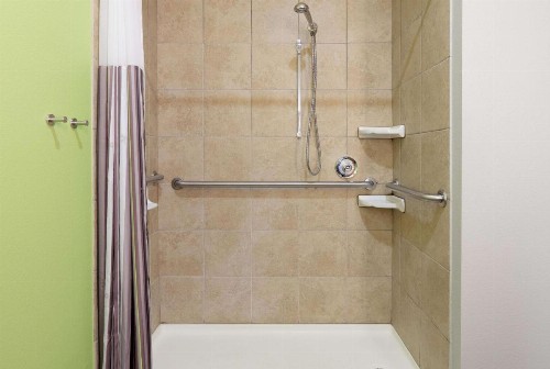 La Quinta by Wyndham Tyler South - image 13