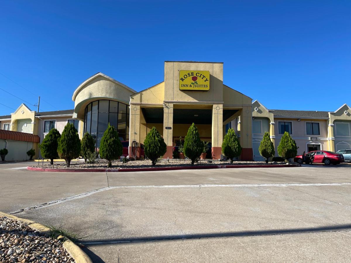 Rose City Inn & Suites - main image