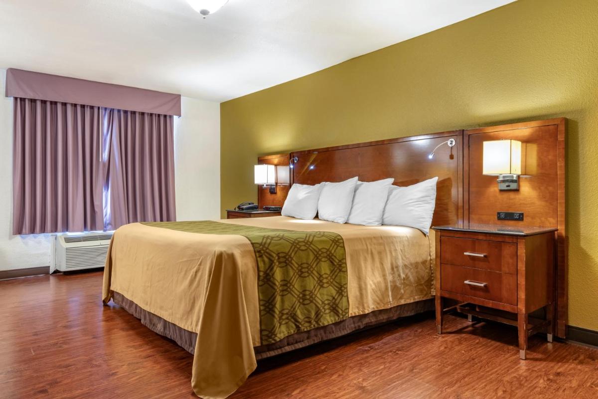 Rose City Inn & Suites - image 4
