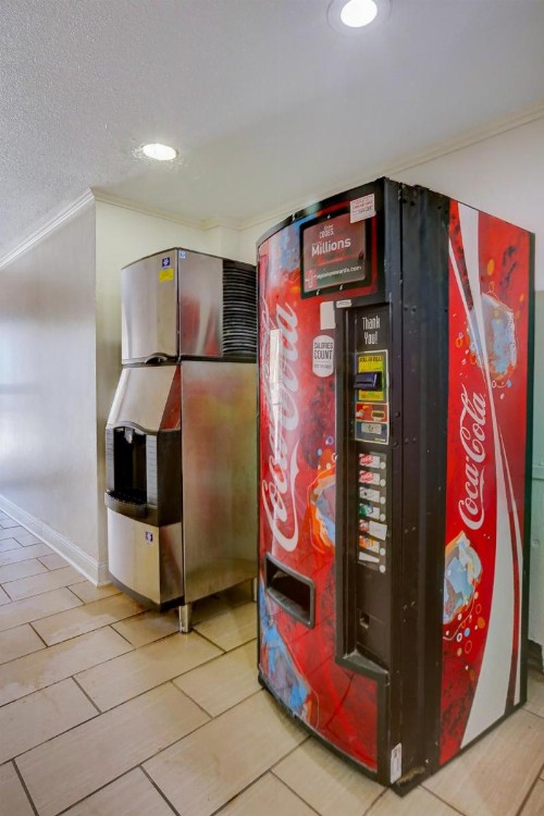 OYO Hotel Tyler Northwest Mineola Hwy - image 3