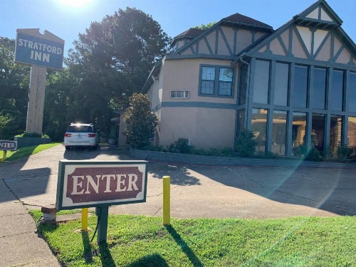 Stratford Inn Tyler - image 1