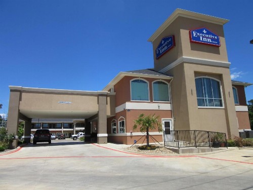Executive Inn and Suites Tyler - image 13