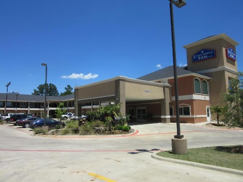 Executive Inn and Suites Tyler - image 4