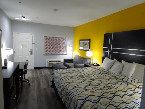 Executive Inn and Suites Tyler - image 9