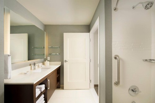 Residence Inn by Marriott Tyler - image 11