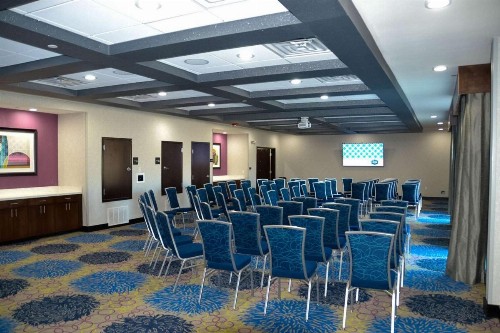 Hampton Inn & Suites Tyler-South - image 17