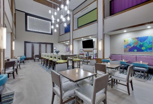 Hampton Inn & Suites Tyler-South - image 19