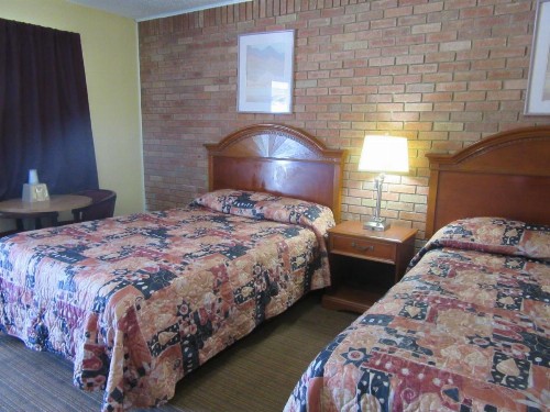 Relax Inn Tyler - image 11