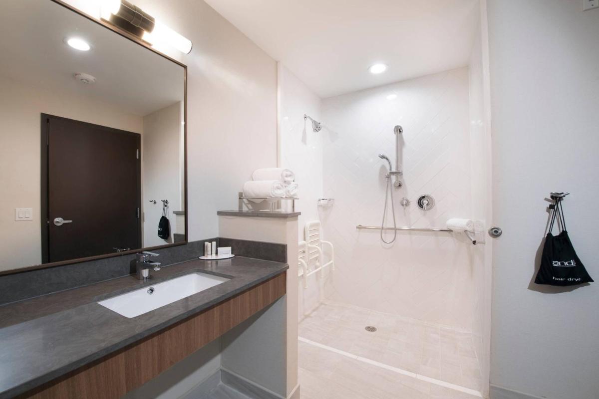 Fairfield Inn & Suites by Marriott Tyler South - image 4
