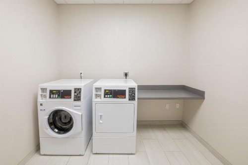 Holiday Inn Express and Suites Lindale - image 42