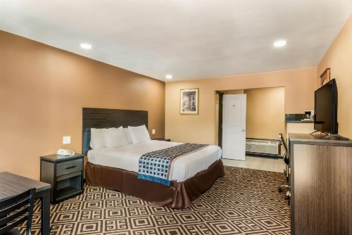 Americas Best Value Inn - Ukiah - image 22