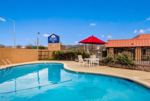 Americas Best Value Inn - Ukiah - image 25