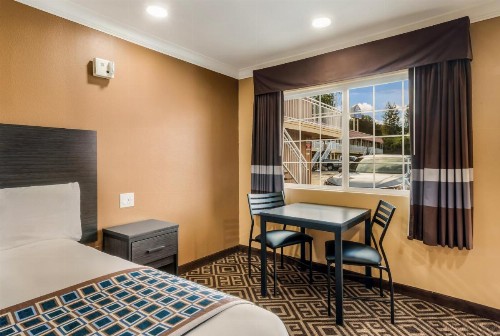 Americas Best Value Inn - Ukiah - image 27