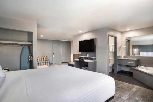 Travelodge by Wyndham Ukiah - image 24