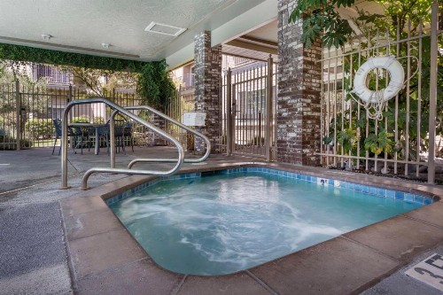 Hampton Inn Ukiah - image 14